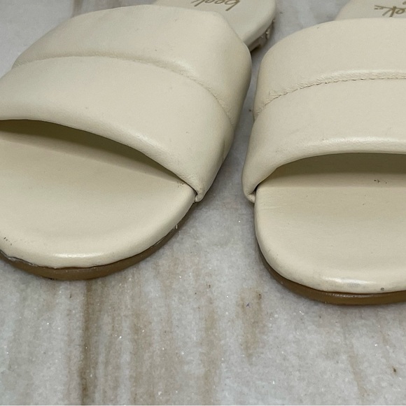beek sandals slide sz 9 cream puffy - Picture 2 of 6